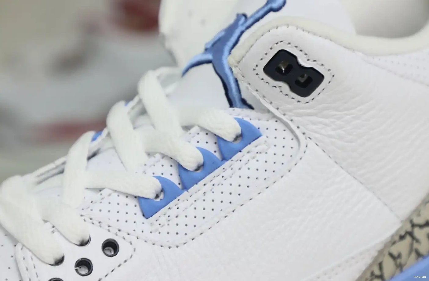 3 Jordan retro